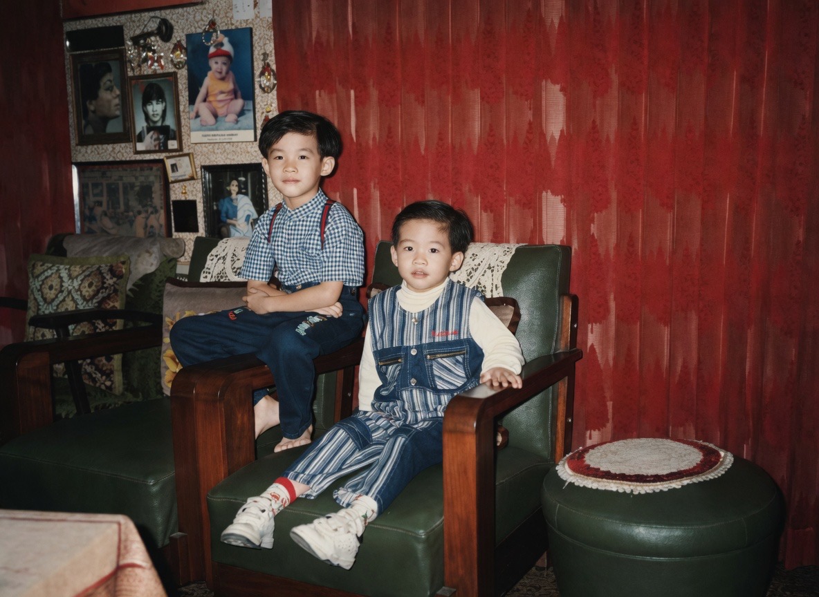 Empat generasi dalam satu bingkai foto keluarga